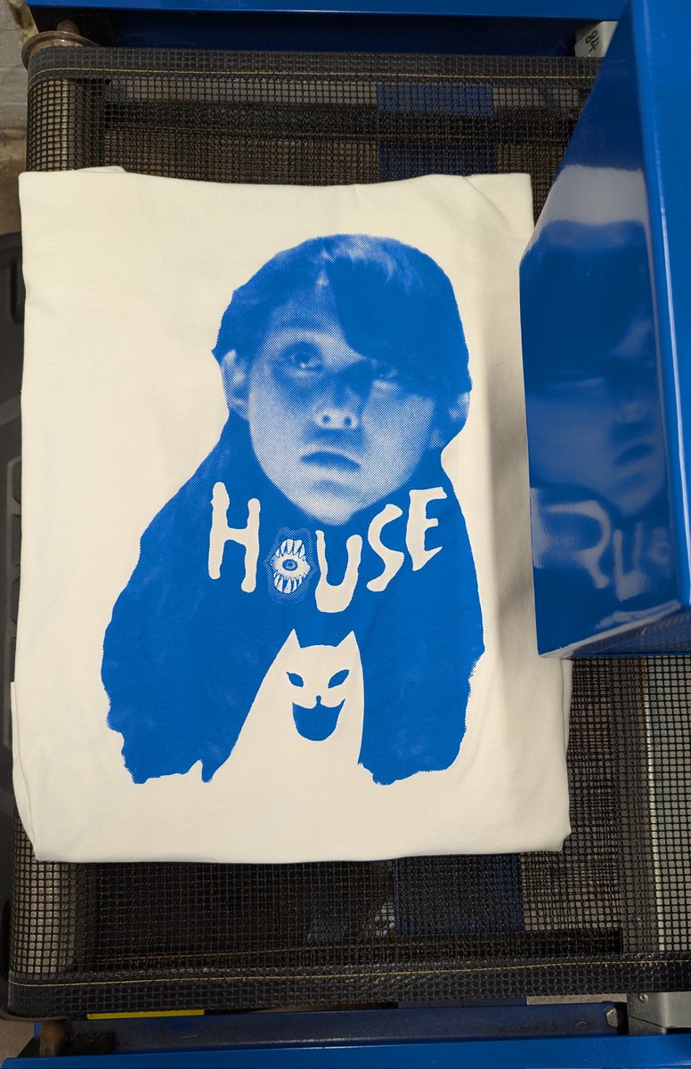 GODSTEETH tweet media