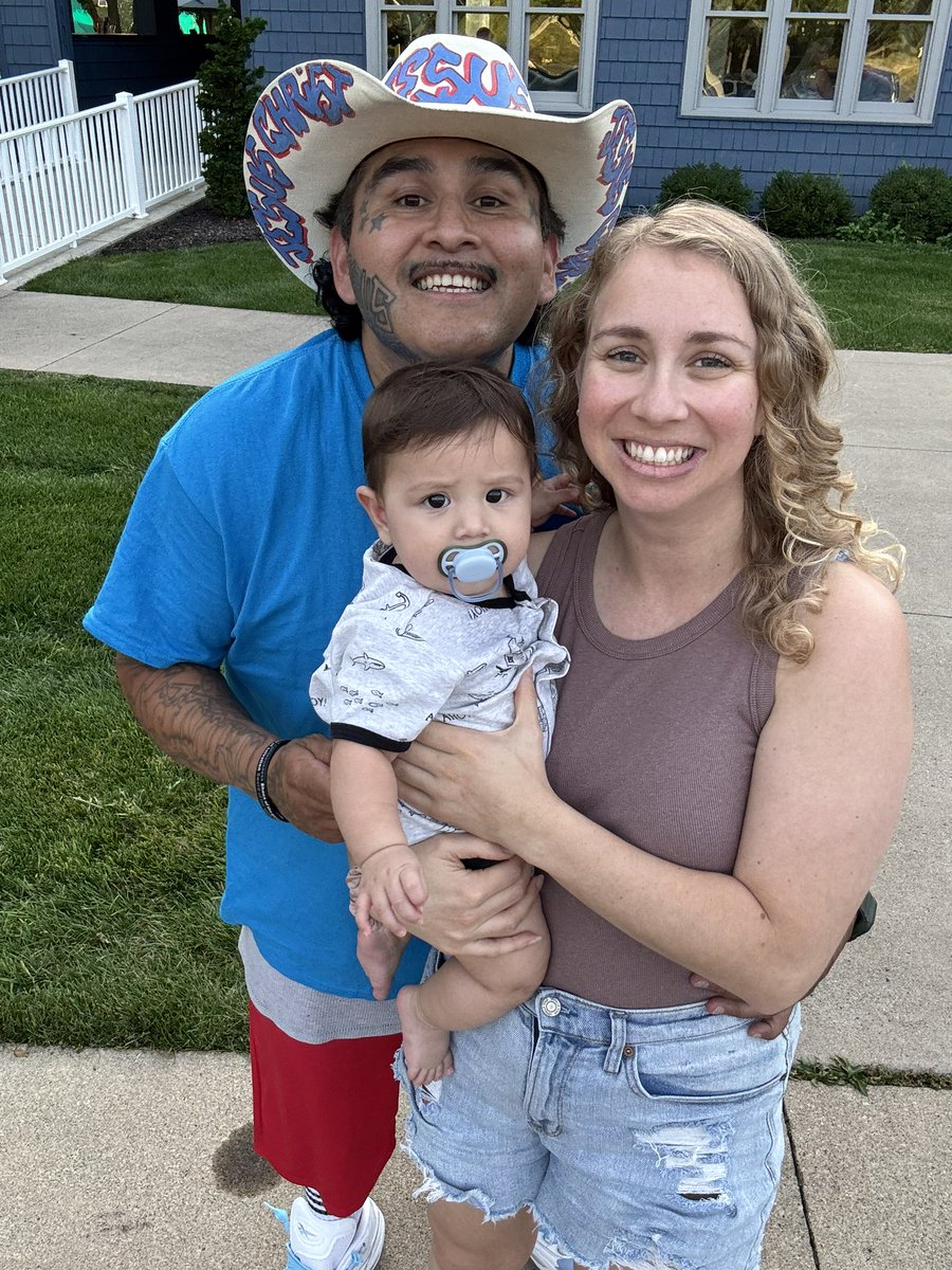 MikeServin3's tweet photo. JESUS CHRIST from my family to yours may God bless you today. JESUS CHRIST  @MiguelT8116 @jesustokens @DrKongRKL @HopiumPapi @elonmusk @S_Tribe4 @JESUSOUTLAWZ  #archangel #jesus #jesusChrist #foryou #disciple #mikeservin  #faith #love https://t.co/Fhjc15LvXd