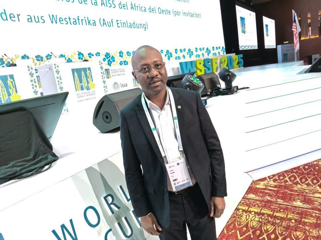 CMSS_Mali's tweet photo. Nomination | La CMSS félicite son DG, Ichaka KONE, nommé représentant de l’Afrique de l’Ouest à l’AISS lors du Forum mondial à Kuala Lumpur 🇲🇾. 
Lire l’article en cliquant sur ce lien ⤵️

https://t.co/IEsNrCoQVa https://t.co/joHGoBptsd