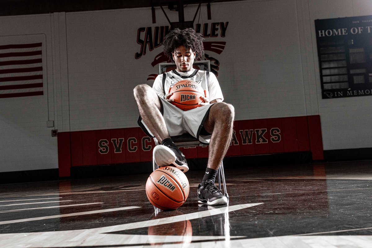 🚨2025-26 Skyhawks MBB Introductions🚨

#4 Carlos Perez <a href="/Carlsochristian/">Carlos Perez</a> 

🏠 Lake Worth, FL
🏀 SO 6’1 Guard / 3 Level Scorer - Can get to his spot and score multiple ways
➡️ Transfer from Genesee CC 
#️⃣ Last Season Avg: 13.5ppg 4.4rpg 2.8apg 3ptFG 38.8% FG 46.4%
<a href="/CoachSharp13/">AJ</a>