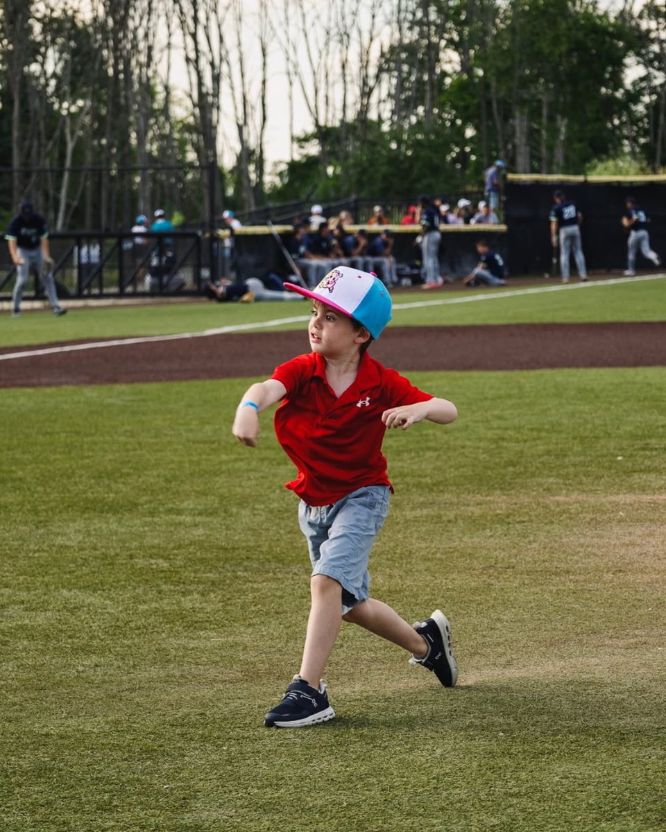 Lakeshore Chinooks tweet media