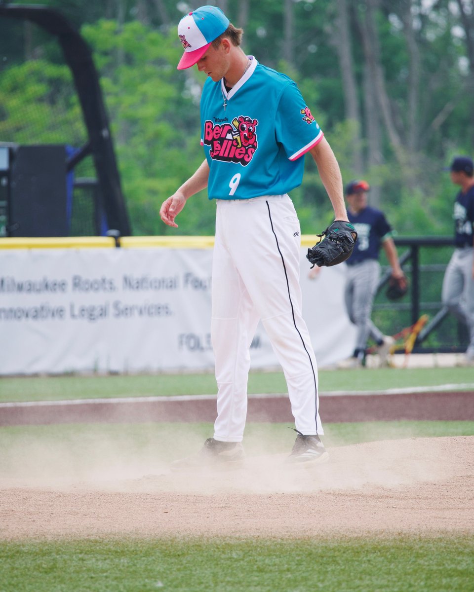 Lakeshore Chinooks tweet media