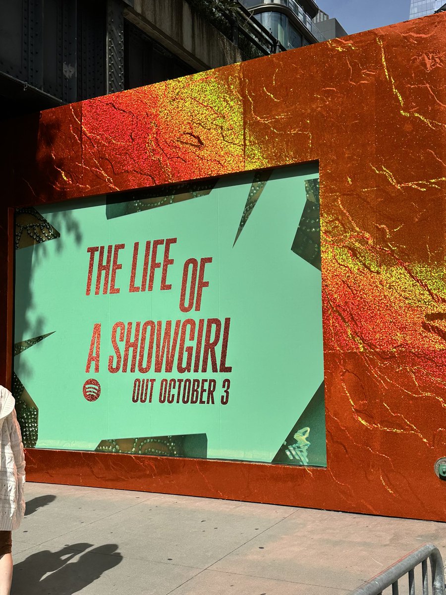 I’d like to thank <a href="/earlsofrisk/">maris crane</a> and <a href="/width_circle/">Danni</a> for providing me with reading content while I wait to be a Showgirl ❤️‍🔥