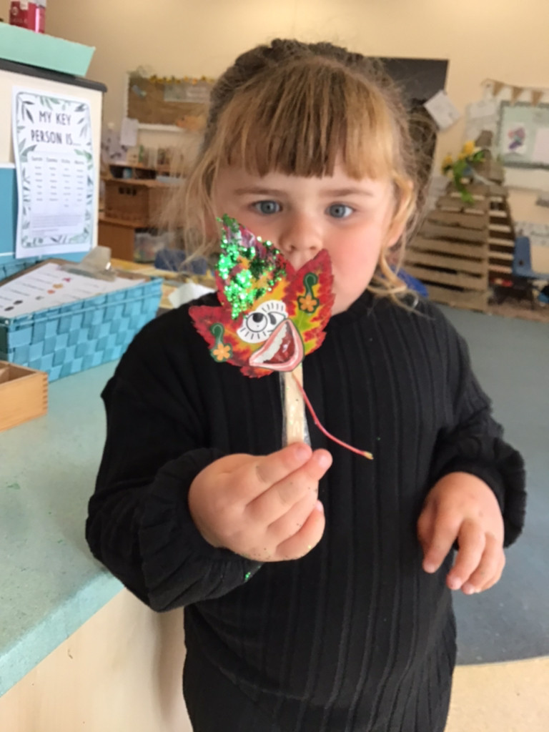 This week preschool have been looking at and talking about all things Autumn. The children have enjoyed sharing the story Leaf Man which led to making our own leaf people and monsters 🍁🍂