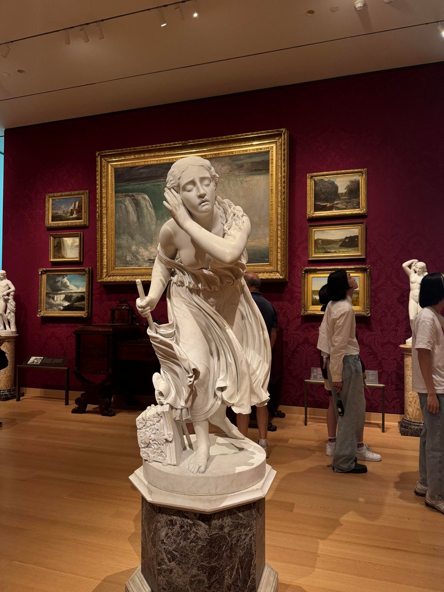 kily_h's tweet image. Admiring the beauty of classical sculpture 🏛️ On the left, we have a dynamic figure full of emotion, while on the right, a timeless portrayal of grace and strength. Which sculpture resonates with you more?