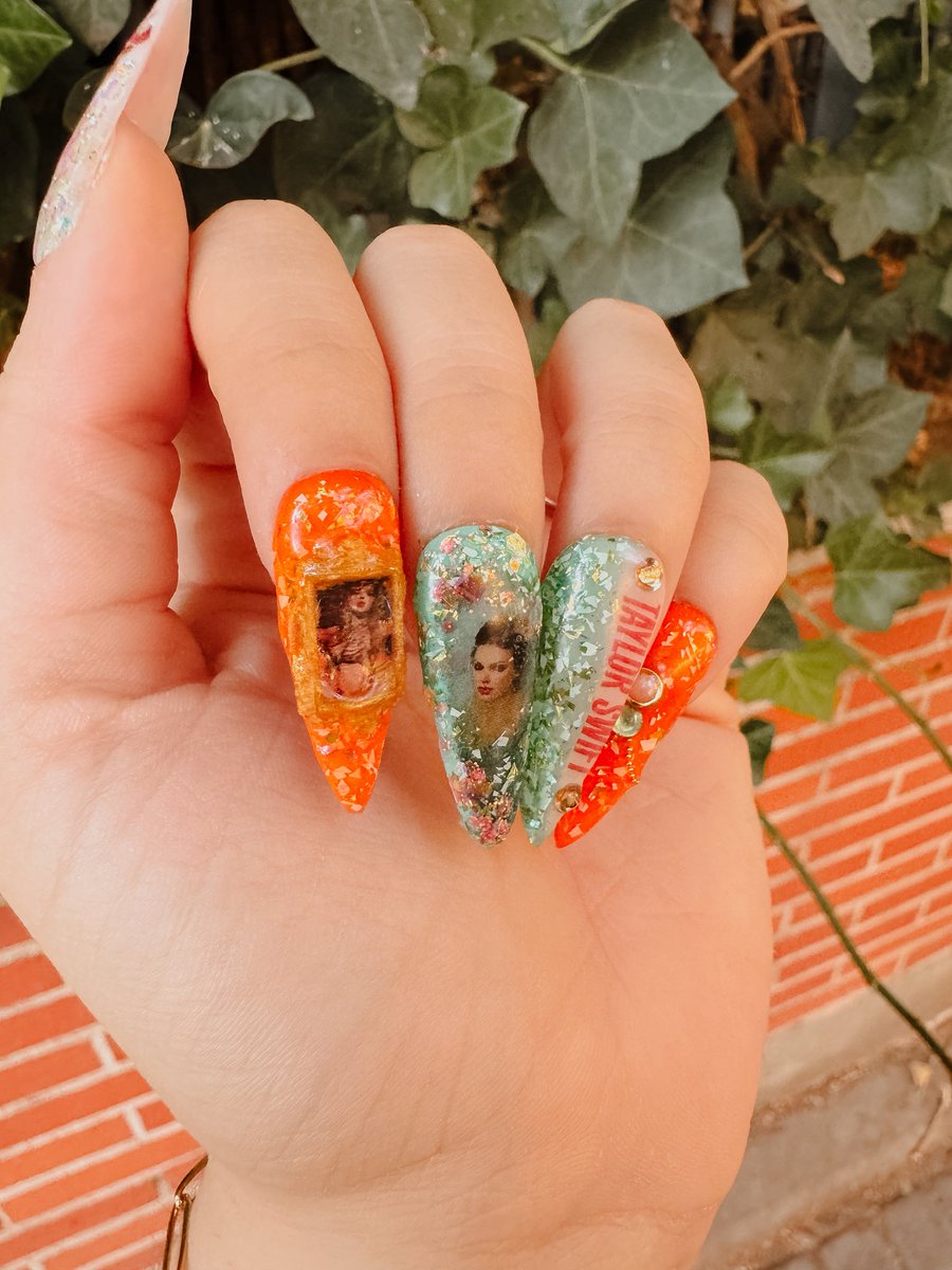 CeceLiciousBook's tweet image. in my showgirl era 💅❤️‍🔥 @taylornation13 #TheLifeOfAShowgirl #TSTheLifeOfAShowgirl