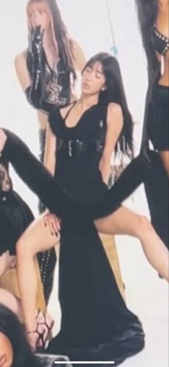 I was confused af for a second 😭