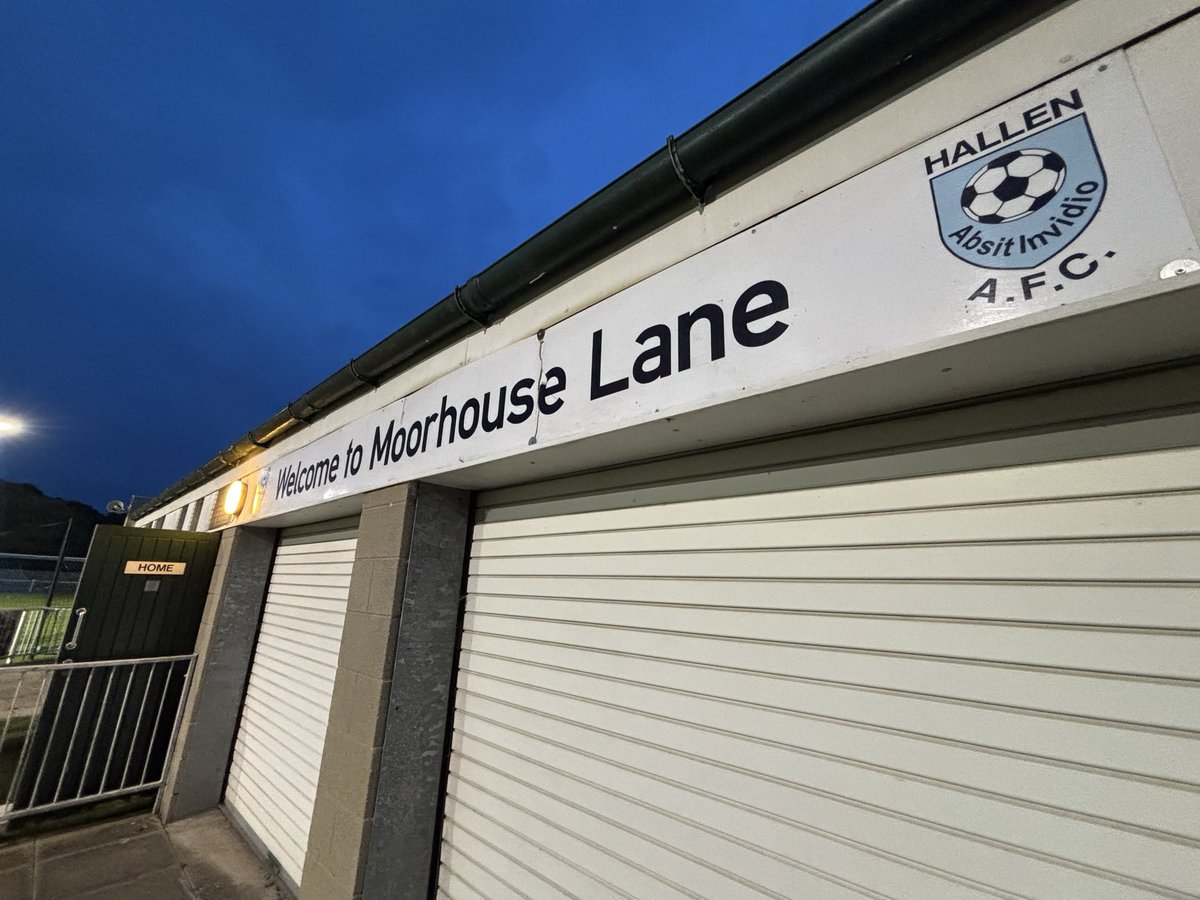 ARRIVED…. Moorhouse Lane, the home of <a href="/HallenFC/">Hᴀʟʟᴇɴ AFC 🏆</a> I’ve spent many a game here and this is where it all began back in 2018, tonight’s it’s the u18’s in action against <a href="/PortisheadTown/">Portishead Town FC</a> u18 in the FA Youth Cup, game 52 of the season… “This Footy Won’t Watch Itself” 🙌🏼⚽️ #FW