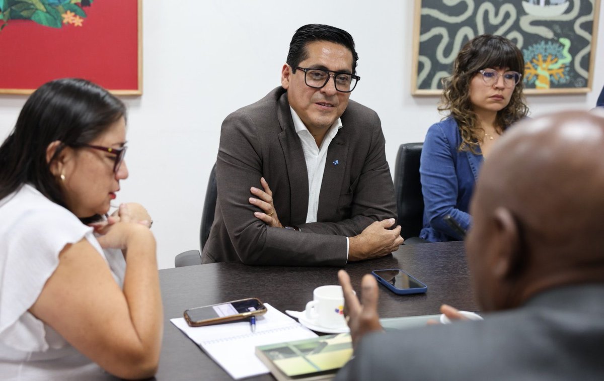 Universidad Técnica Luis Vargas Torres Esmeraldas tweet media