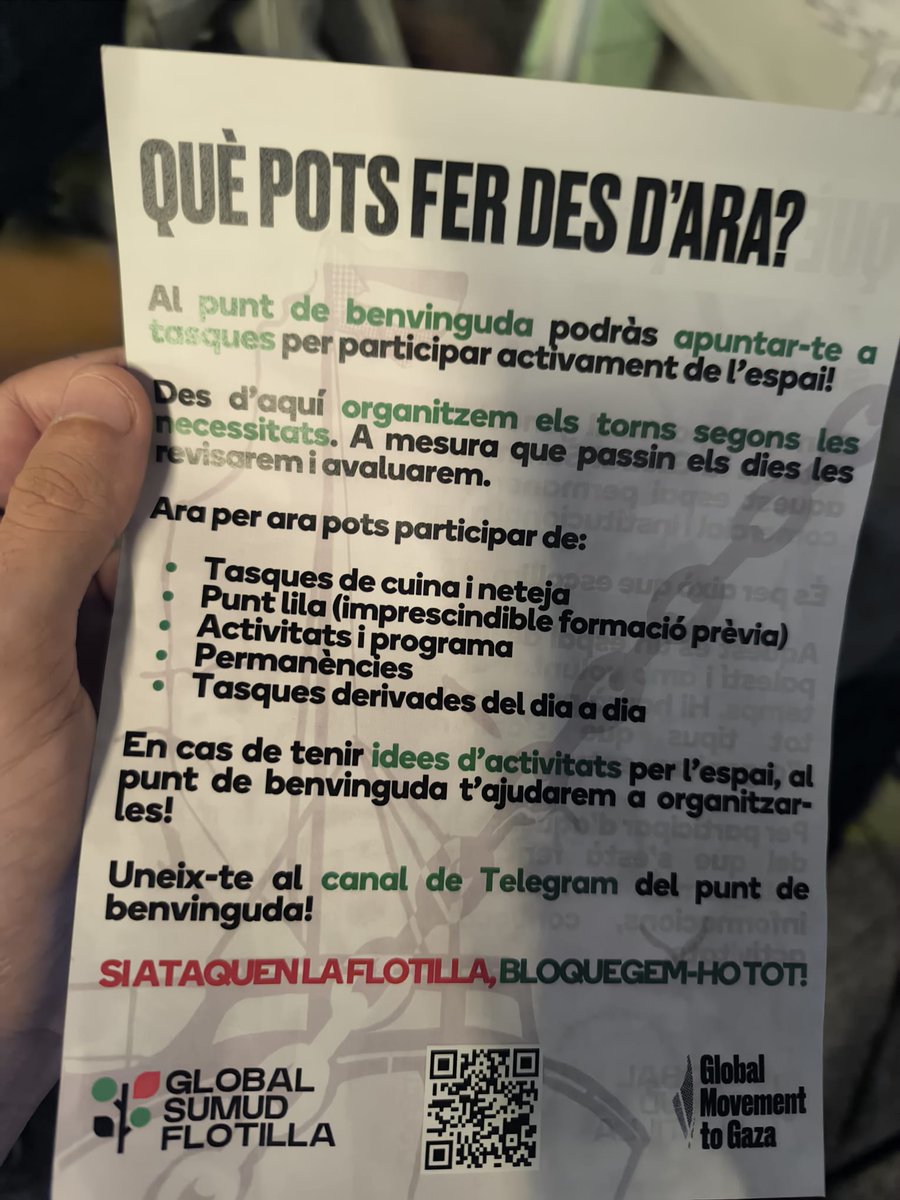 naciodigital's tweet photo. 🔴La manifestació en suport a la Flotilla i cap al poble palestí vol convertir-se en una acampada. Aquest és el fulletó que s'entrega al punt de benvinguda

✍️@davidcobo_ 
https://t.co/wrbHk6uMbe https://t.co/0Uc1XD3fWI