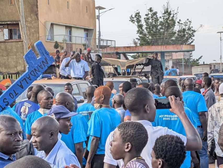 Mafabi Pledges Roads, Service Delivery, and Support for Lake Kyoga Communities in Buyende

nilechronicles.com/mafabi-pledges…

#NileChronicles #NCNews #Uganda #FDC #FDCUganda #UgandaDecides2026 #UgandaDecides #Kyoga