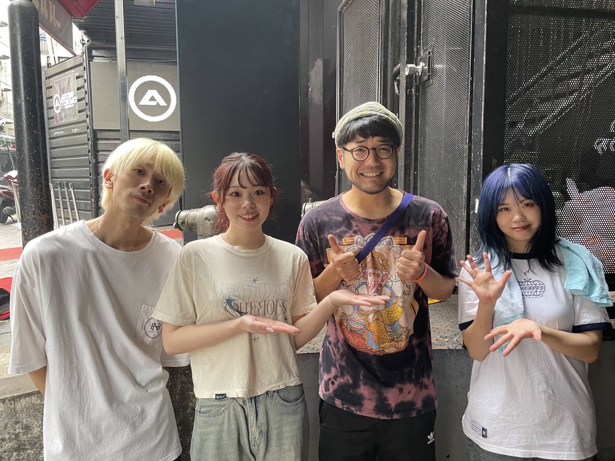 *＼📻 HIGH HOPES 🎸／*

木曜日はUNFAIR RULEが担当！

今週は「バーカ！のコーナー」を
お送りしました！

まもなく収録ありますので、
メッセージ待ってます⬇️

nack5.co.jp/program/high_h…

TOKYO CALLINGの会場で
太朗にも会えました！

#raji795
#ハイホ795
#nack5
#UNFAIRRULE
#アンフェアルール