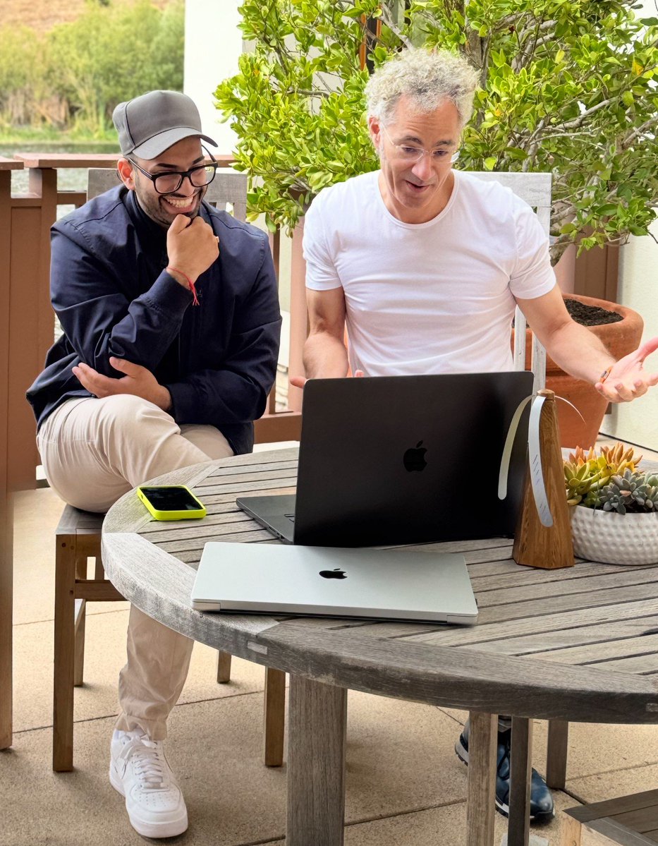amitisinvesting's tweet image. $PLTR
HAPPY BIRTHDAY TO PALANTIR CEO ALEX KARP.
Not many ways to phrase this other than by saying his execution to build the world's most important software company has completely changed my life.
I invested in Palantir originally from hearing him speak about philosophy and…