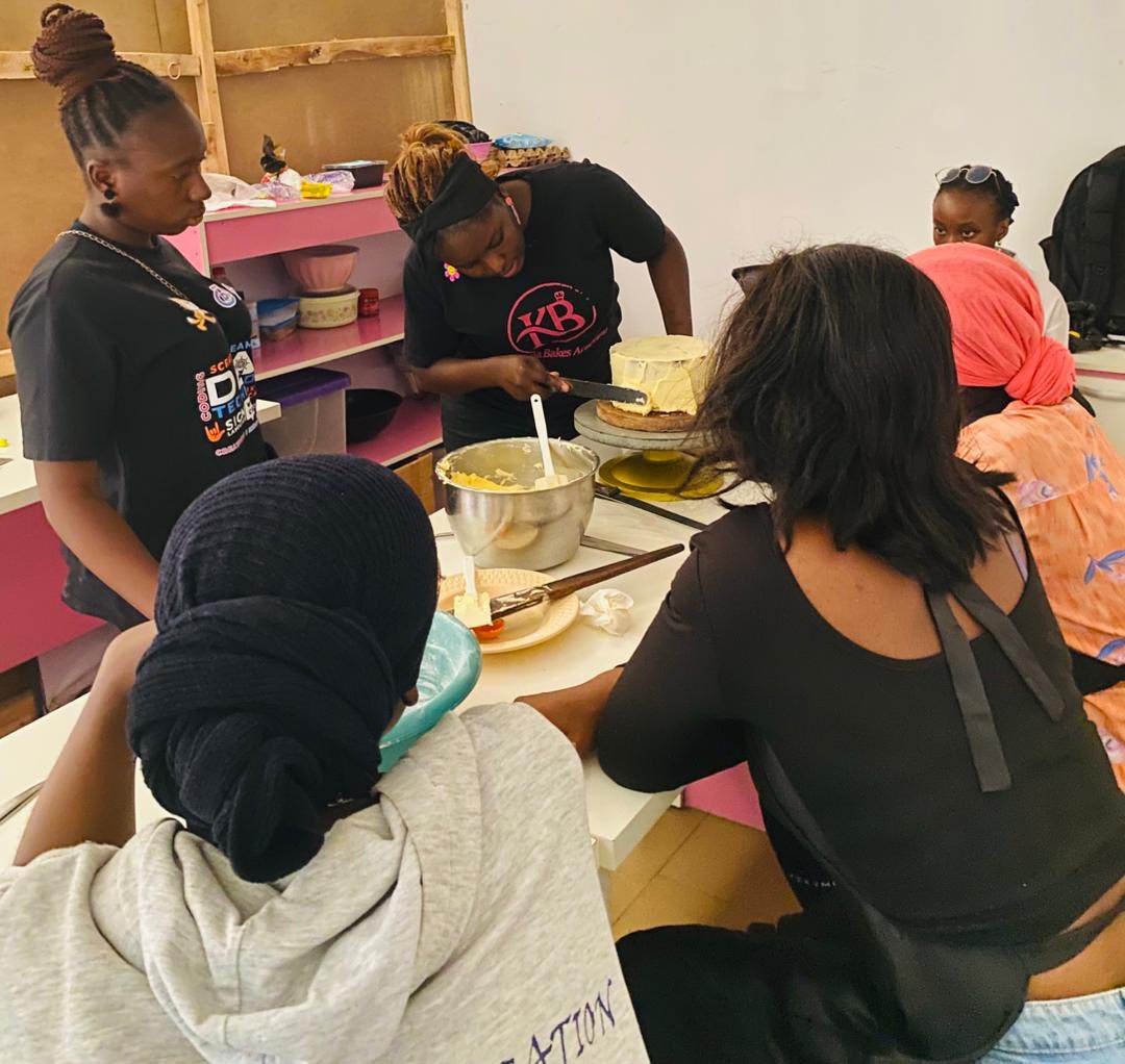 DeafTechF's tweet photo. Our DeafGirlArise 3.0 skill acquisition program is exceeding expectations! With everyone's active participation, we're confident each young woman will gain a sustainable skill.
#makingimpact
#deafgirlsarise
#empoweringyoungwomen https://t.co/1vivMAffPi