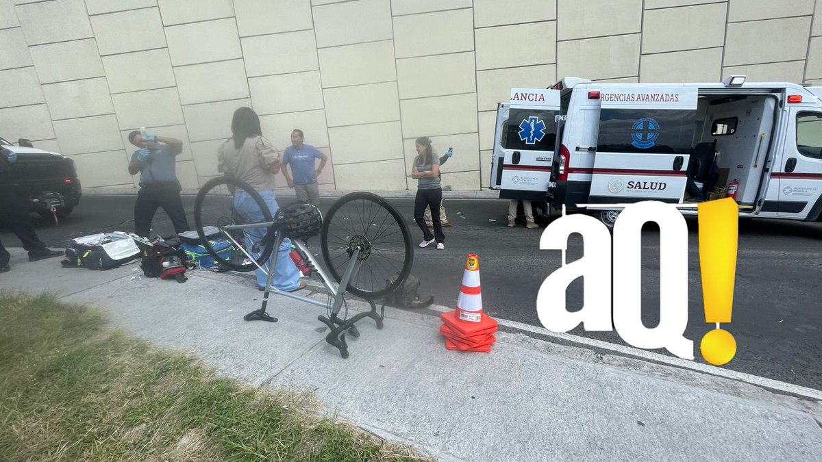 AlertaQro's tweet photo. 🖤🕊️🚲 Lamenta alcalde de #Querétaro muerte de ciclista tras incidente en anillo vial #FrayJuníperoSerra 🛣️📍

🗣️💬 #FeliferMacía señaló que ya está en comunicación con sus familiares.

La información aquí⬇️
https://t.co/gvLwmmznLh https://t.co/UcvjSQgYtX