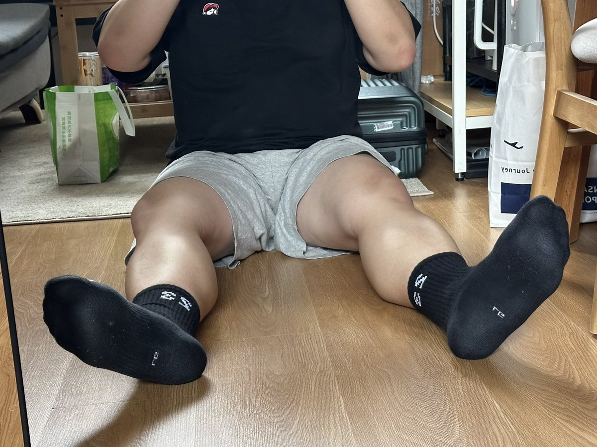 很大很大的二白 tweet media