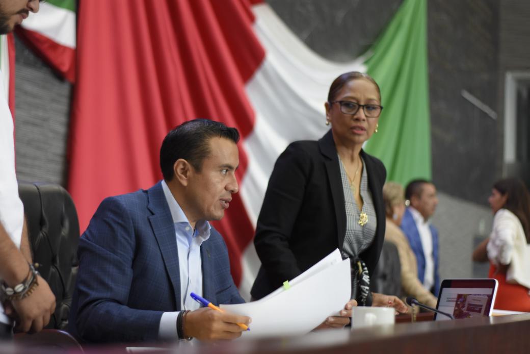 MorelosCongreso's tweet image. 🏛️ Agotados los asuntos del orden del día, el presidente de la Mesa Directiva, diputado @IsaacPimentelMx, clausuró la sesión 🔔 y anunció que convocará 📑 en tiempo y forma a la siguiente. #CongresoMorelos #PoderLegislativo