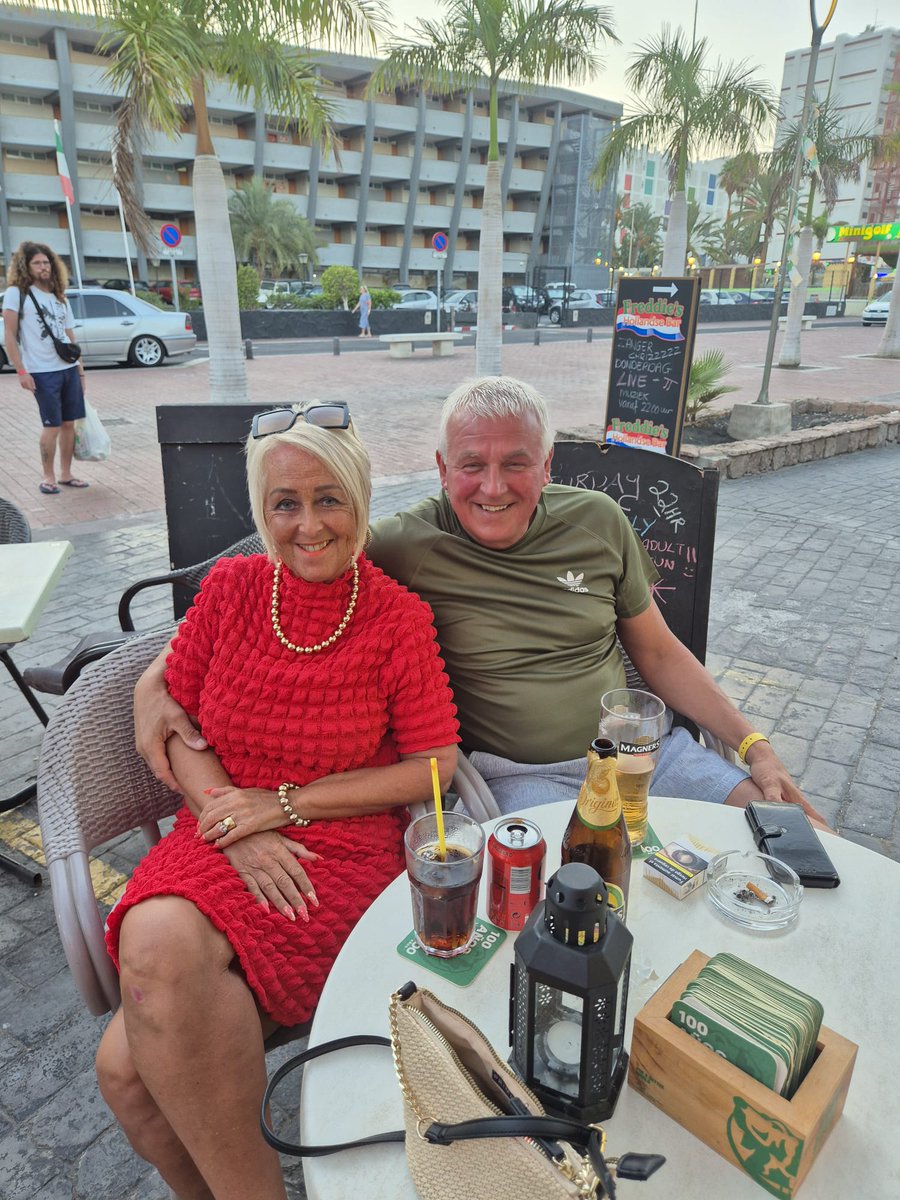 Out and about with Gladys!😎💙