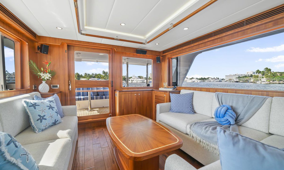 Outerreefyachts's tweet image. Capable, versatile, customized, and owner-operator friendly—the 610 Classic is designed for confident cruising. Quiet, efficient, and easy to handle, she’s perfect for coastal adventures or longer passages.
#OuterReefYachts #ClassicSeries #OwnerOperator #LongRangeCruising