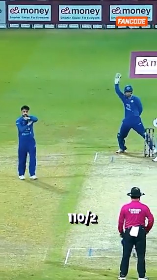 Bangladesh went from 109/0 to 118/6 within a span of 5 overs 😱