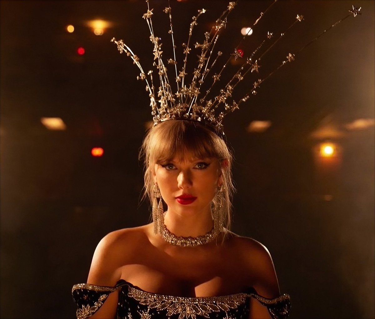 ASwiftiex's tweet photo. Tomorrow!! ❤️‍🔥❤️‍🔥 https://t.co/D2QNnuQcIJ