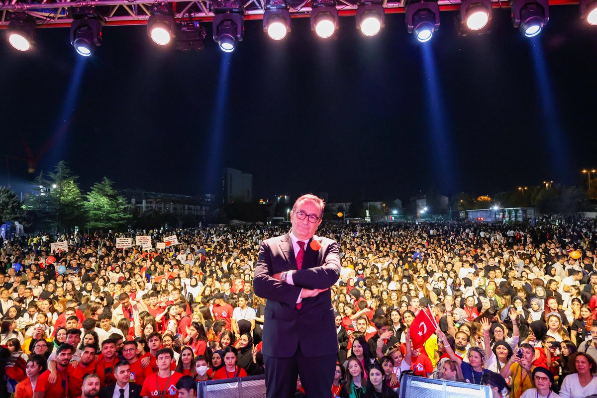 Yüz binlerce ailesi, milyonlarca gönüllüsü ile
Sivil toplumun sesi LÖSEV 
#4EkimdeLÖSEVleAnıtkabirde ❣️