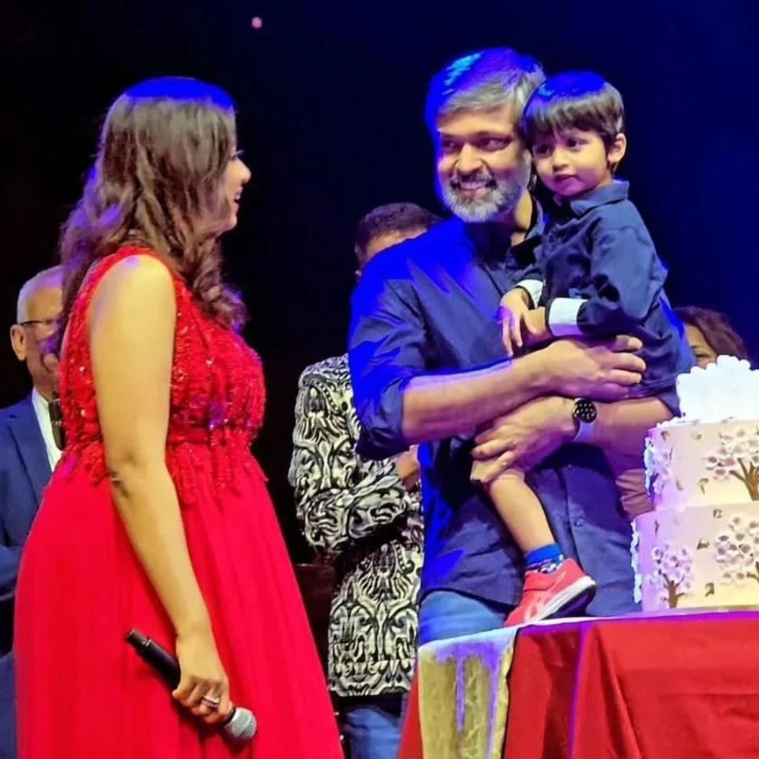 happy birthday to the fairytale-ish love of shreya's life, her mr. darcy, her hand model, biggest simp😭, and her best friend- now equally devyaan's🫶🏻🥹😋
<a href="/shiladitya/">Shiladitya</a> <a href="/shreyaghoshal/">Shreya Ghoshal</a>