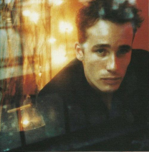 acervobuckley's tweet image. jeff buckley por merri cyr.