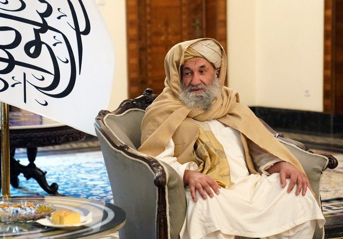 TahirKSabarai's tweet photo. دا مهربان انسان  په ریښتیا هم نن د ملت په سر ودرید، لویه قرباني یې ورکړه، په ریښتیا یې باید وستایو، یو یو زړه ورکړئ!
#مننه_بابا https://t.co/GHEIILnoDb