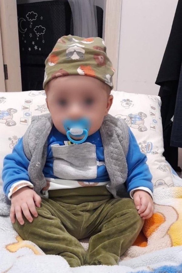 Henüz 10 aylık Murat Efe 4 aydır annesiyle cezaevinde. Geçirdiği kaza ve hastalıklarla perişan durumda. Onun yeri demir parmaklıklar değil, annesinin güvenli kucağıdır. 
Murat Efe kavuşsun annesine..🙏
<a href="/alibabacan/">Ali Babacan</a> 
#VicdanınKalbiGazze