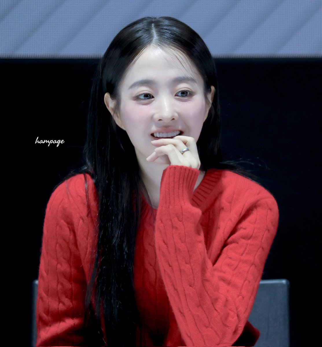 healingsuam1028's tweet image. 251002 영화 #얼굴 GV

&quot;요즘 가장 아름다운 것은
다정함과 선함이다&quot;

#박보영