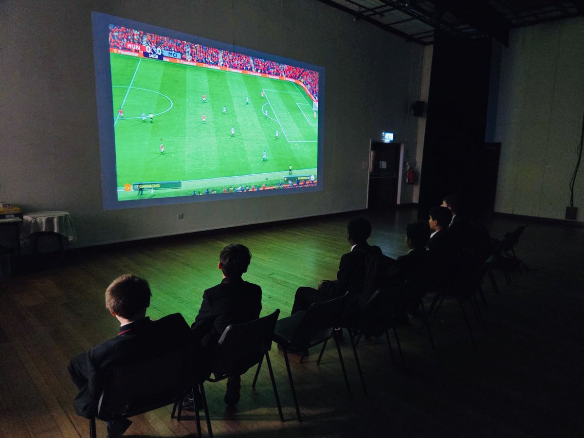 HarperGreen's tweet photo. The ‘Big Screen’ was out tonight for #computerclub!
If you want to find Mr Mayor on a Thursday…. This is the place … he will be right here! #extracurricular #competitionison https://t.co/FAZESJUhHV