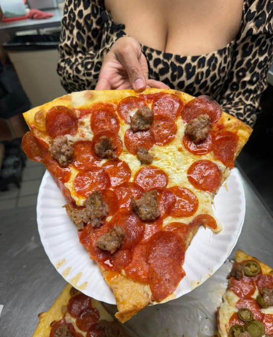 Food Pleaser tweet media