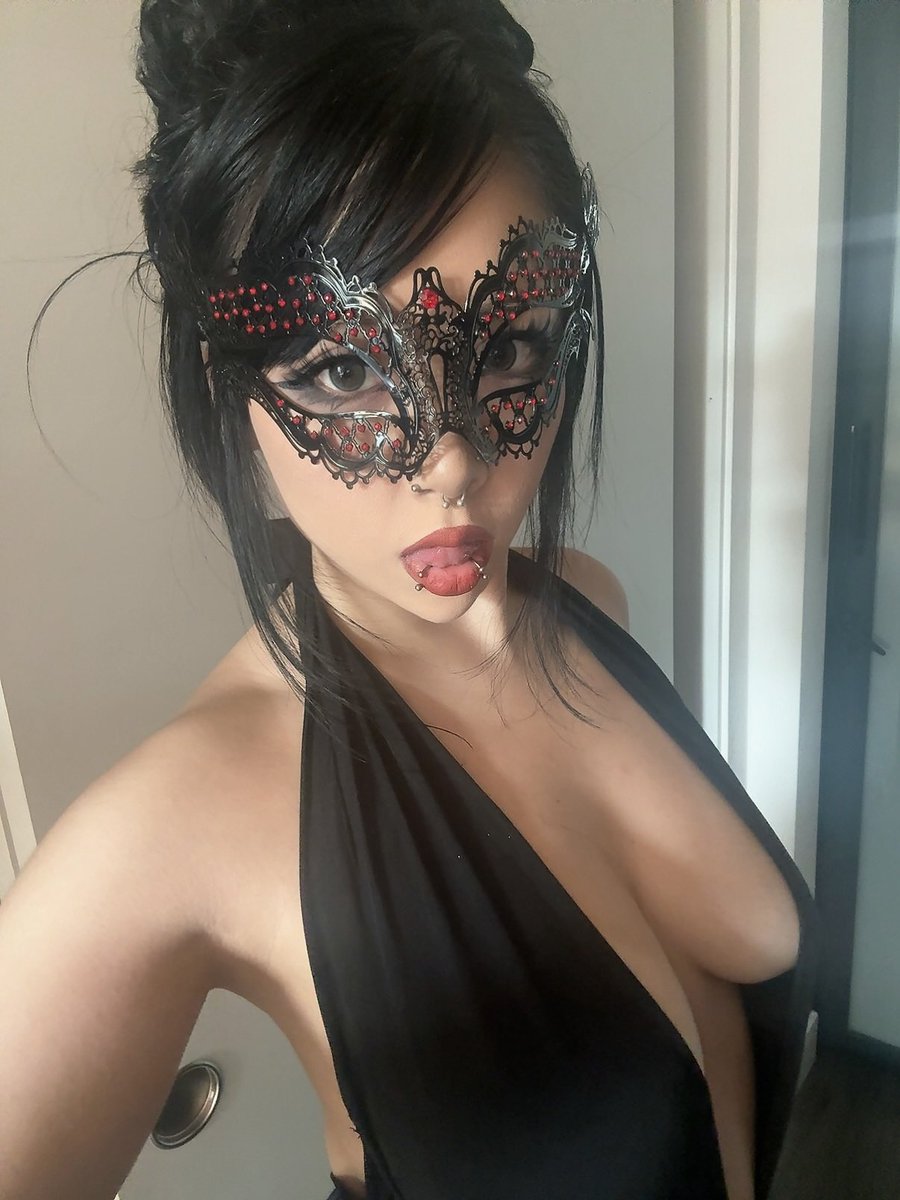 venusiangirl's tweet image. hi