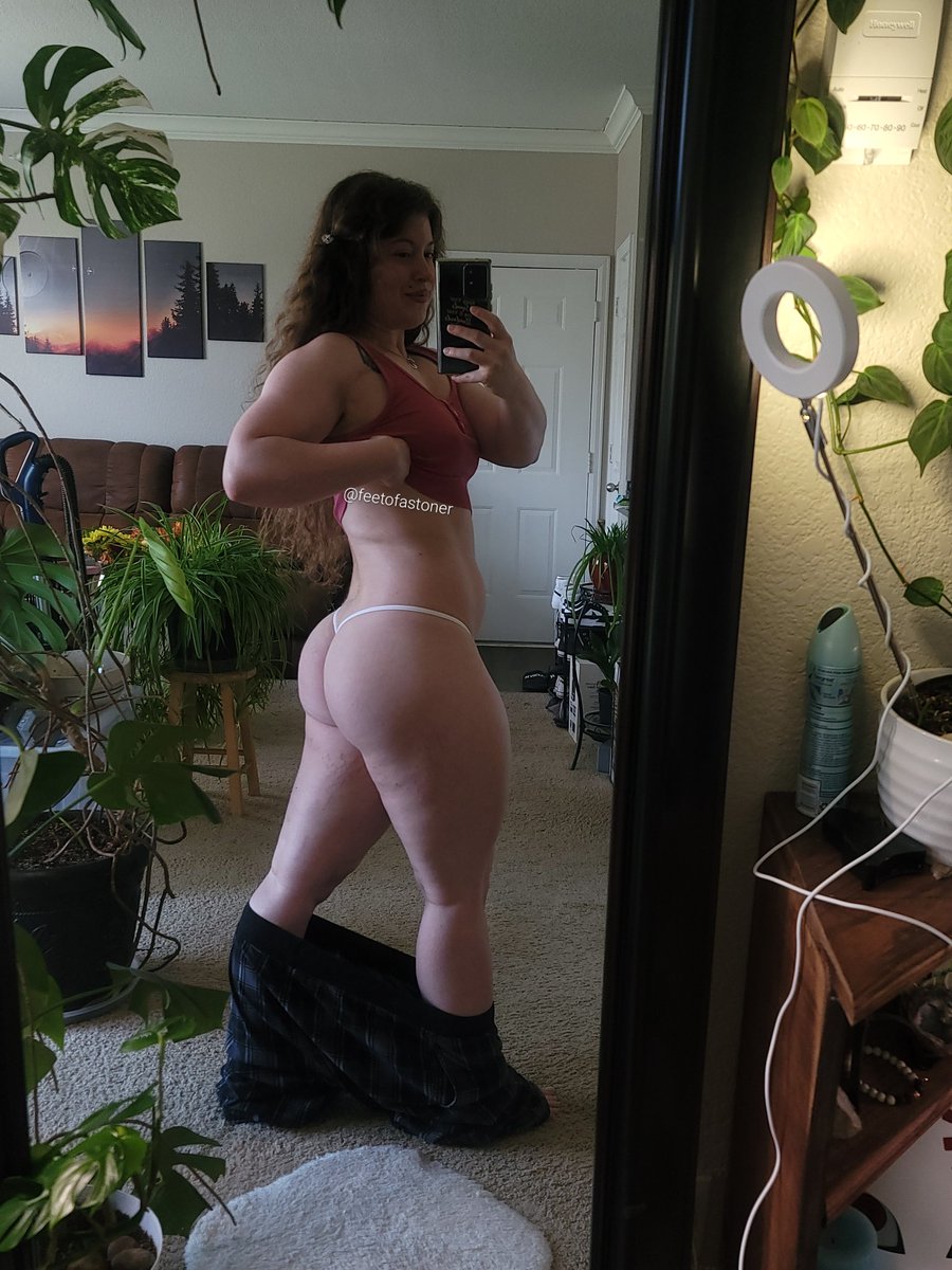 feetofastoner's tweet photo. My ass 3.5 years ago vs now.
Crazy 🤯 https://t.co/bbPQr0HPlF