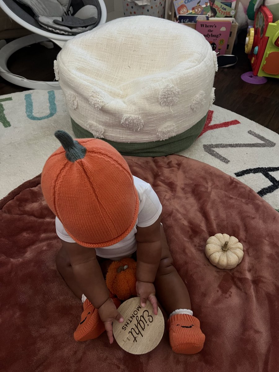 ririsierra's tweet photo. 🎃⭐️🧡🕸️🕷️👻 https://t.co/RWcV4MQ2oQ