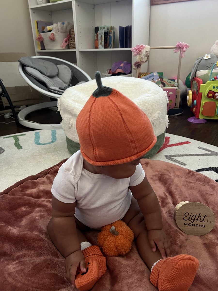 ririsierra's tweet photo. 🎃⭐️🧡🕸️🕷️👻 https://t.co/RWcV4MQ2oQ