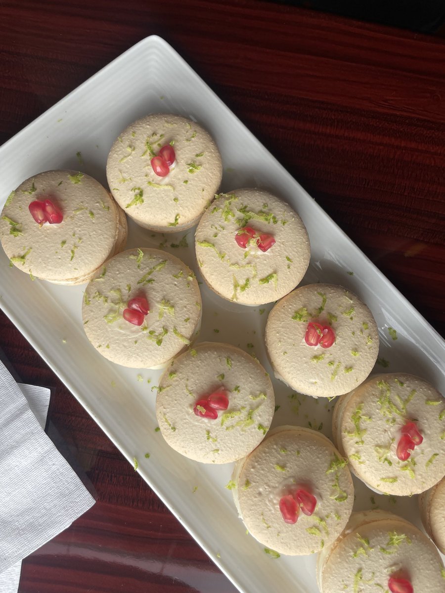 mulberrii's tweet photo. lime +pomegranate macarons https://t.co/fJT94tir8h