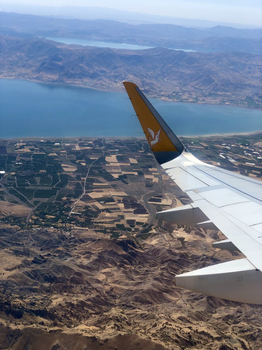 Keban baraj gölü ve Hazar gölü aynı karede !
#elazig