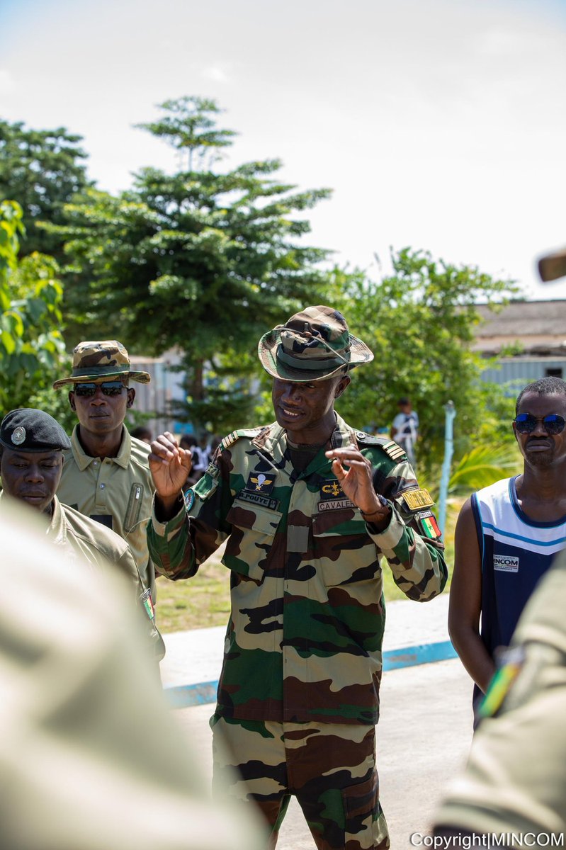 mincom_sn's tweet image. #MINCOM| En prélude à la cérémonie de clôture de la formation des 1 000 volontaires de la consommation, une répétition générale du « défilé grandeur nature » s’est tenue ce jeudi 2 octobre 2025, au Centre d’Entraînement Tactique Capitaine Mbaye DIAGNE de Thiès.