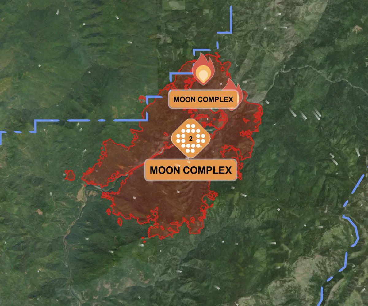 WCTOfficialYT's tweet image. 11 am advisory | the #Mooncomplex 

Today cooler conditions have continued to keep fire activity minimal across the perimeter allowing crews to extinguish spot fires on the west side, on the north and east sides crews are scouting for containment opportunities