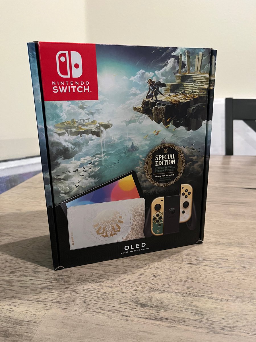 Hey! I'm selling two of my switches and would prefer if it went into the hands of someone in the Vegas community!😄

White OLED is used with brand-new joycons. TOTK OLED is brand new in box (though box is a tad scuffed in the corners as shown in the photo) DM me if interested!