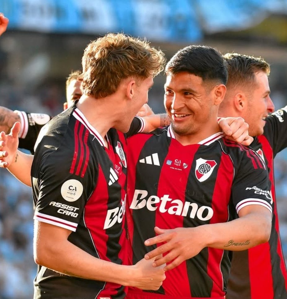 Se quedaron a Maravilla y el bueno era Maxi Salas 🙌🏽😂🐔
