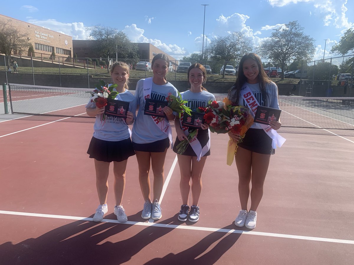 david fox tweet media