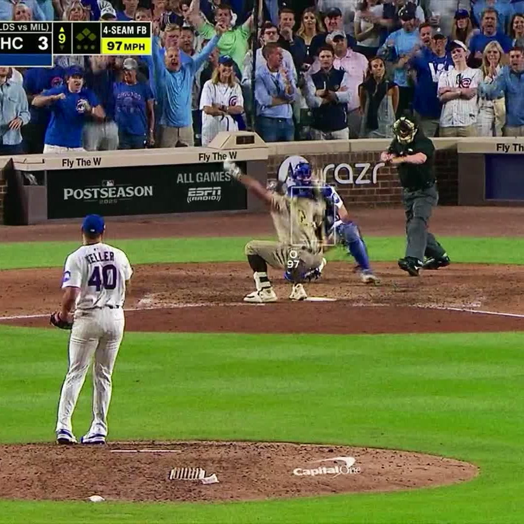 23cmcpadres's tweet photo. absolutely disgusting and season changing stuff https://t.co/YTV8Hhfyd8