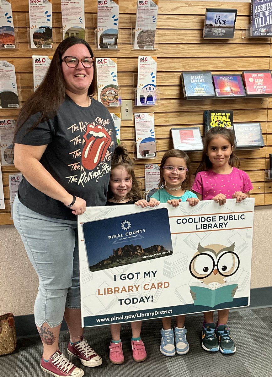 PinalCounty's tweet image. Thanks for celebrating Library Card Sign Up Month and shoutout to our contest winners who signed up for their first library cards in Sept.! 🎉 It's never too late to get your Library Card—visit or sign up online! 📚✨ pinal.gov/1175/Library-C…
#LibraryCardSignupMonth #PinalCounty