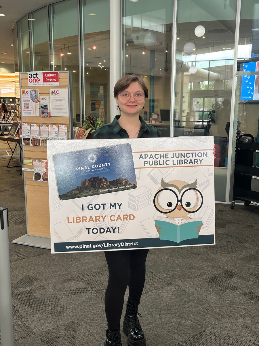 PinalCounty's tweet image. Thanks for celebrating Library Card Sign Up Month and shoutout to our contest winners who signed up for their first library cards in Sept.! 🎉 It's never too late to get your Library Card—visit or sign up online! 📚✨ pinal.gov/1175/Library-C…
#LibraryCardSignupMonth #PinalCounty
