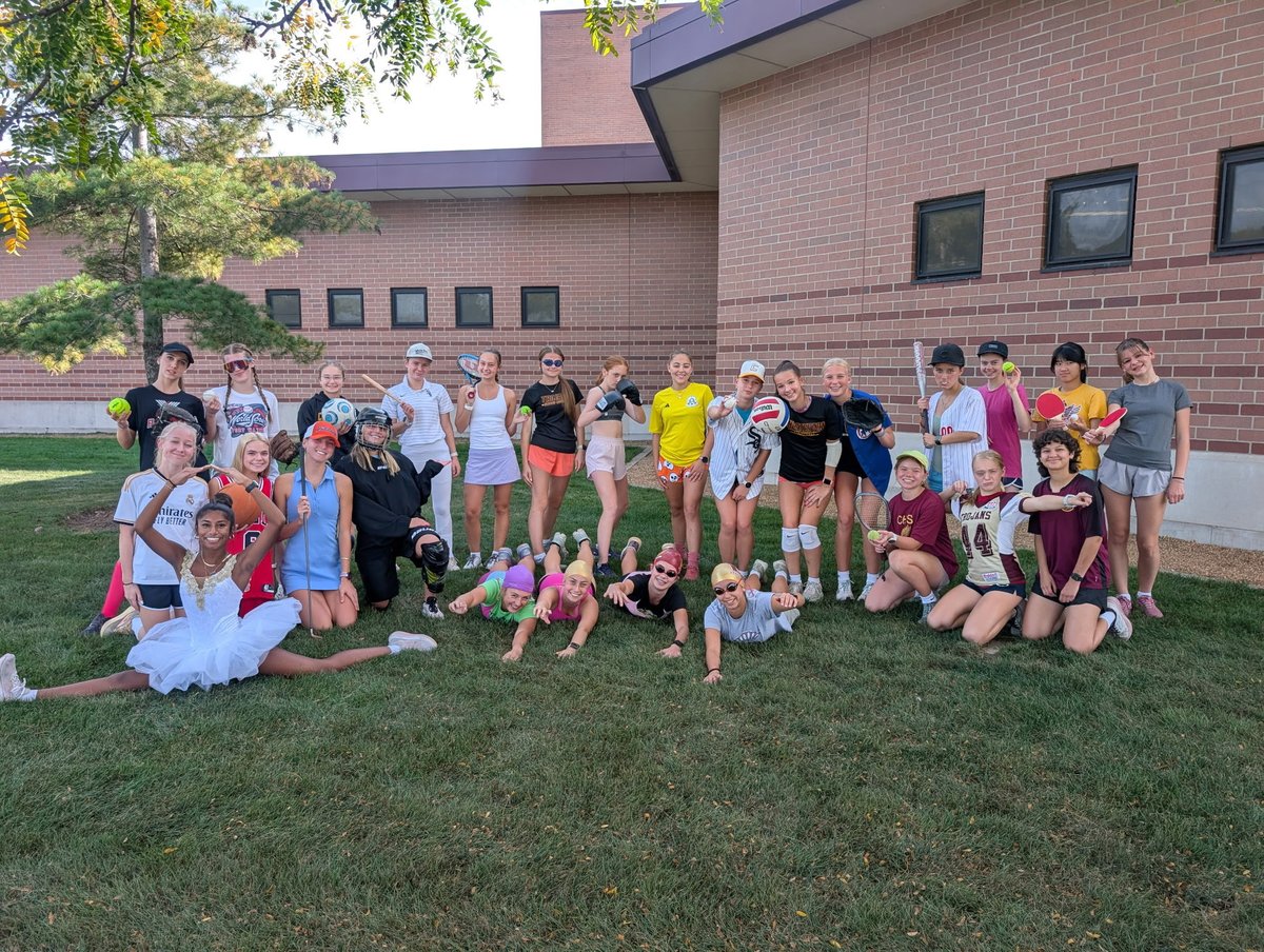 DAC Spirit Week - Thursday Addition - Dress as another sport! 🏒🏊‍♀️🏓🏌️‍♀️🥊🥎🎾⚽️⚾️💃🏐