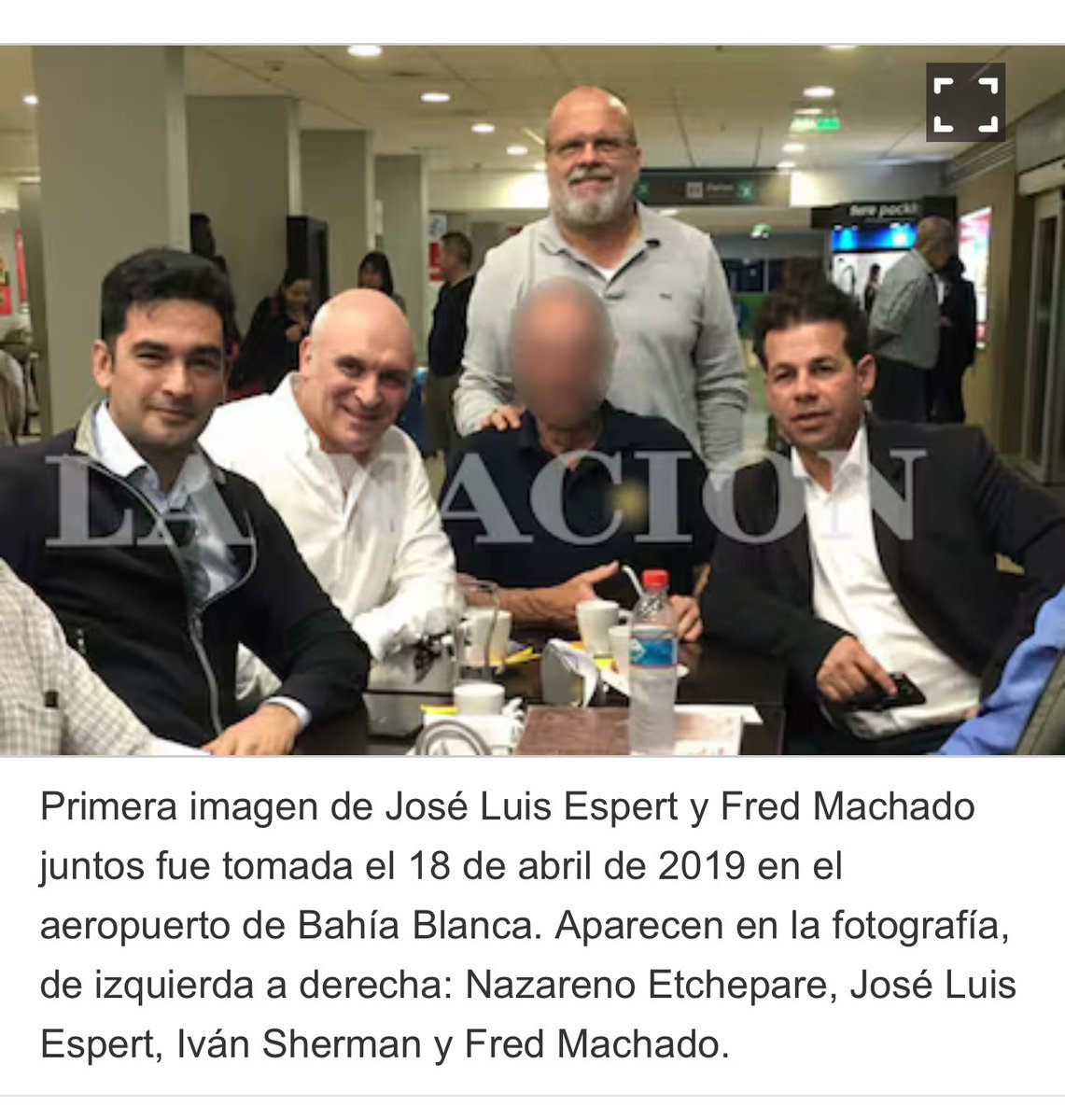 En 2019 Espert vino a Bahía con Fred Machado, el acusado de narco por la Justicia yankee y con pedido de extradición. 

Con quiénes se juntó en #BahíaBlanca en aquel momento? Quiénes eran los referentes de Espert por estos lares? Vinieron en el avión privado del narco?

📸 La