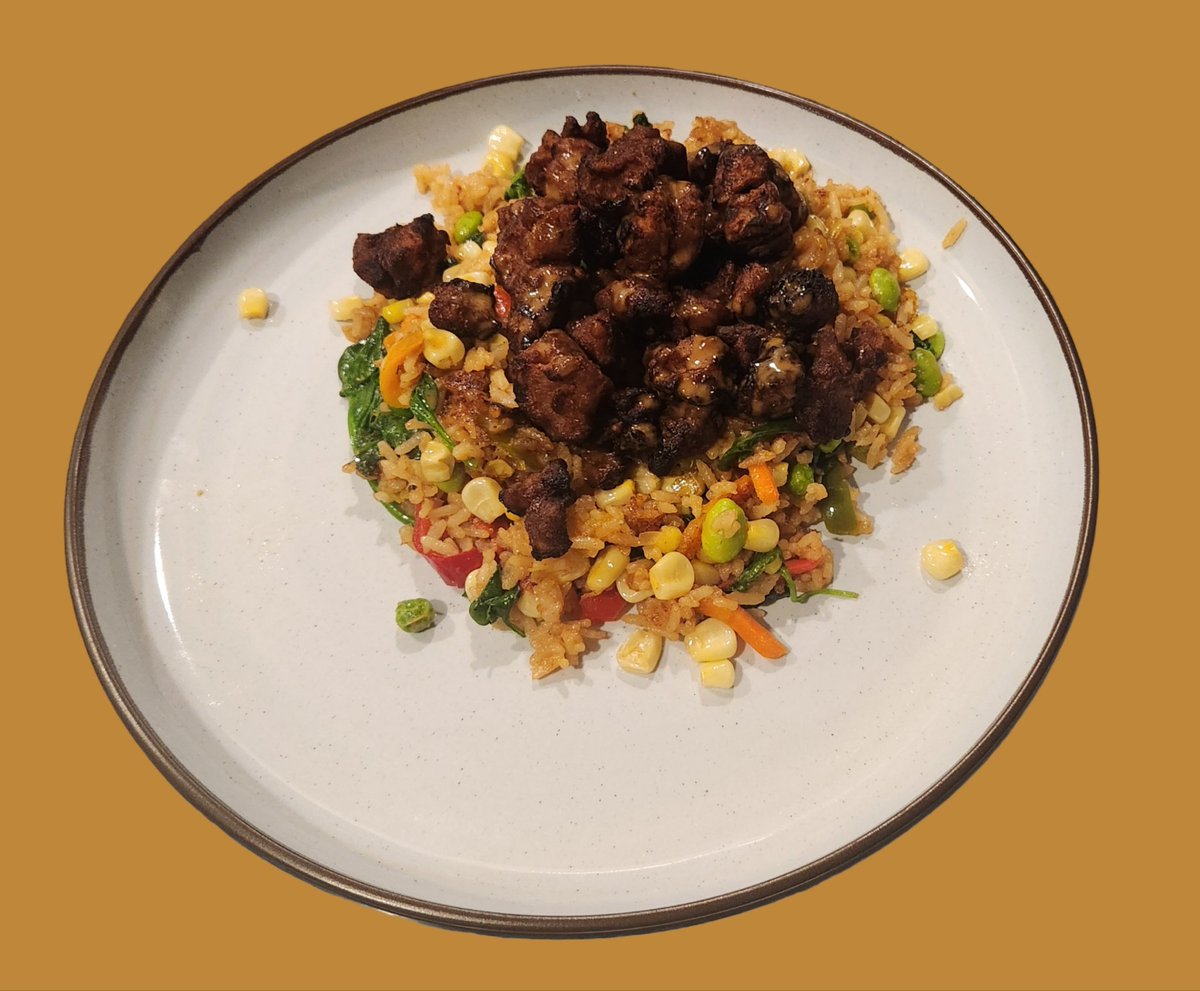 MONGOLIAN "BEEF" FRIED RICE 

#FOOD #VEGAN